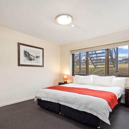 Aspen Chalet, Smiggins - King Bed or 2 Single Beds -aaaa sns